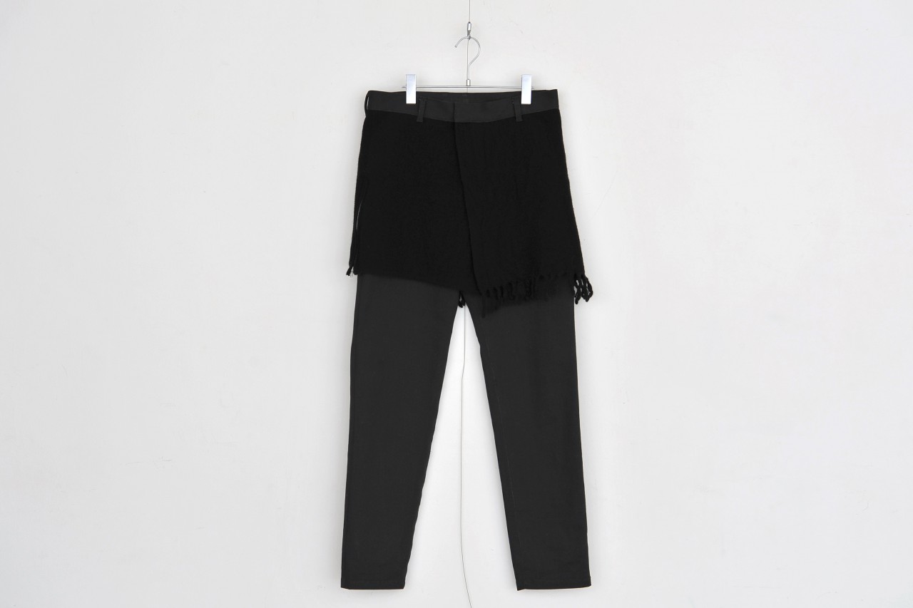 DC-AW16-PT-02D. BLACK x BLACK
